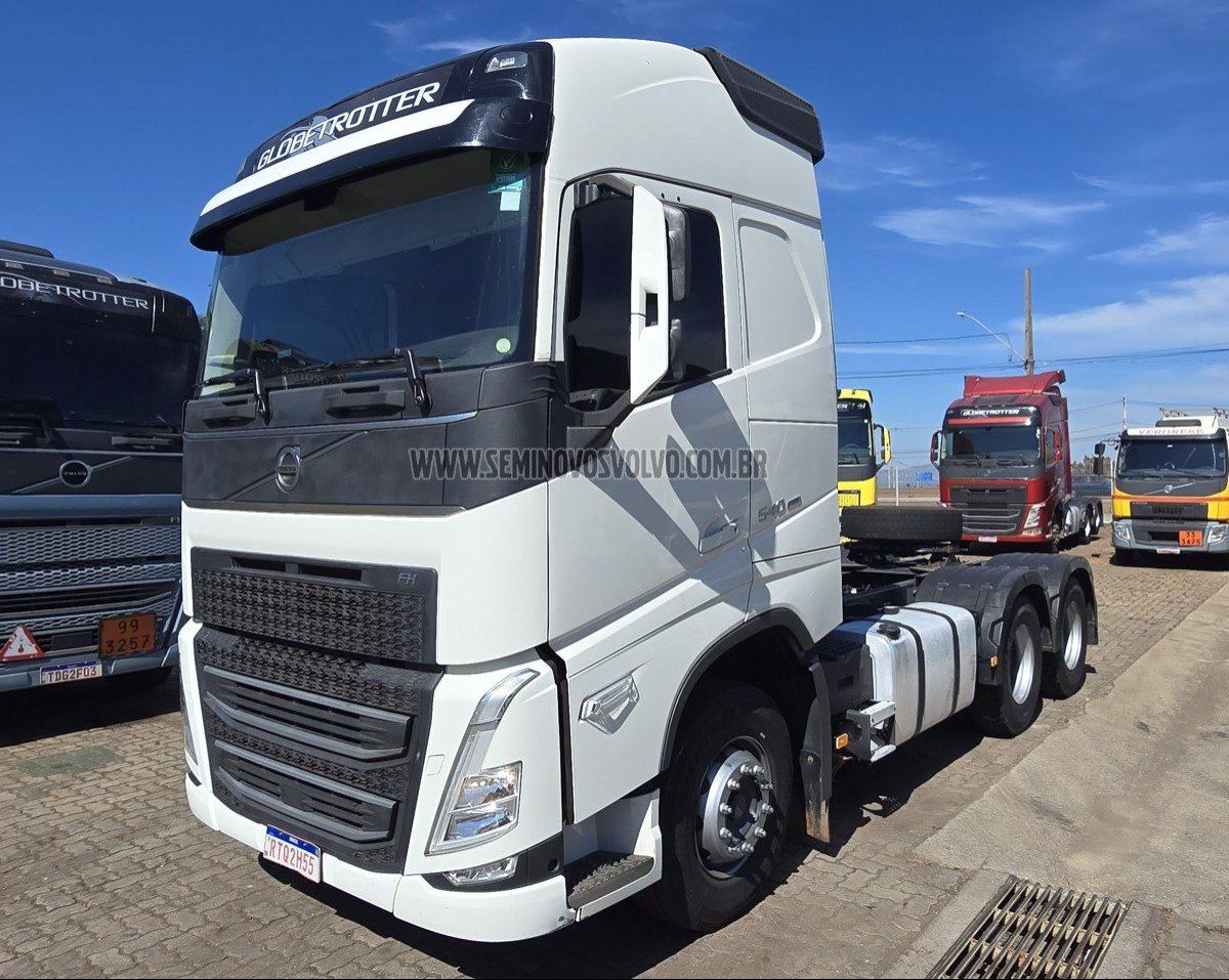VOLVO FH-540 GLOBETROTTER 6x4 2p 2022 em BETIM/MG
