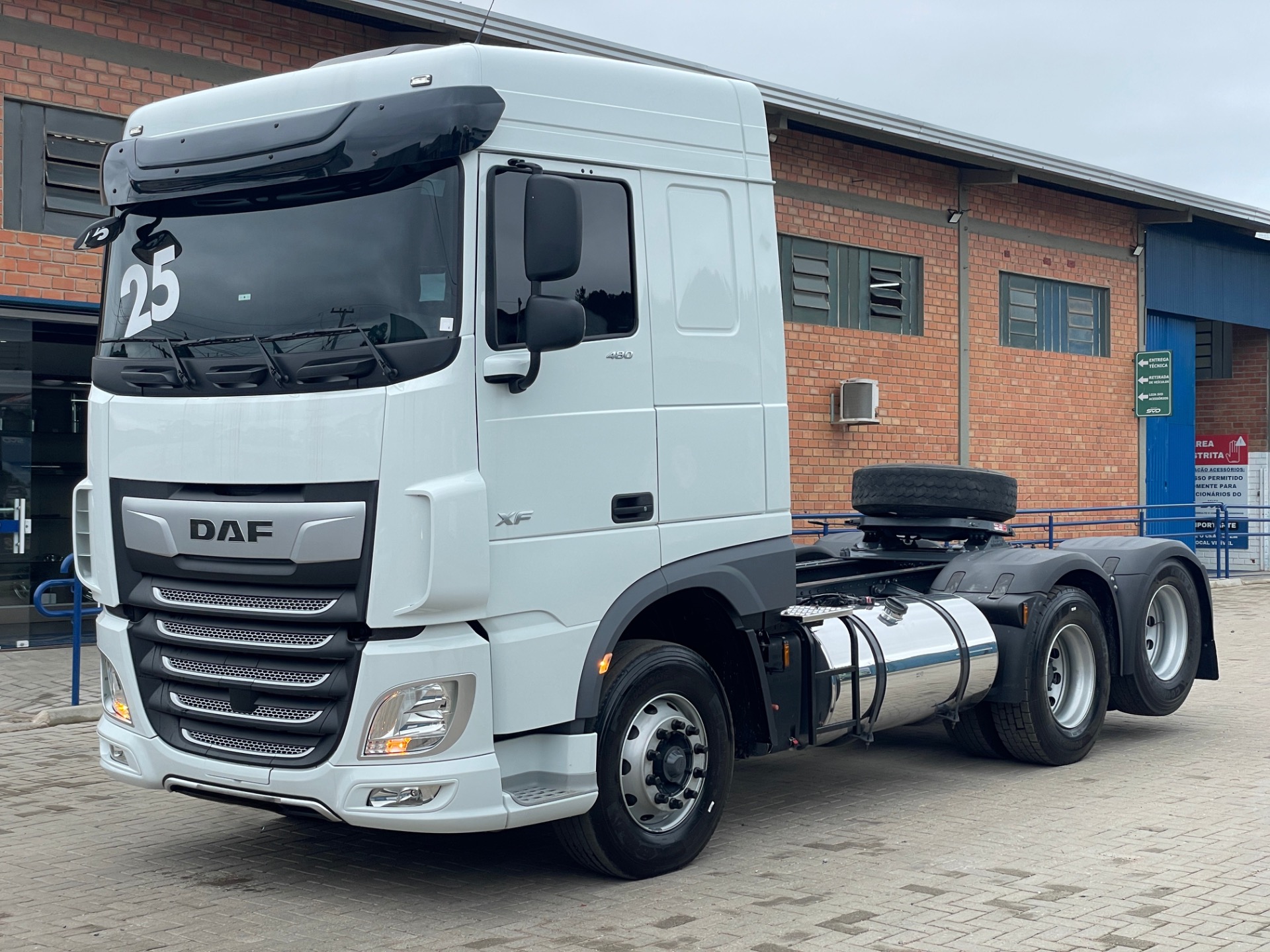 DAF XF FTS480 6x2 Space Cab (Diesel)(E6)