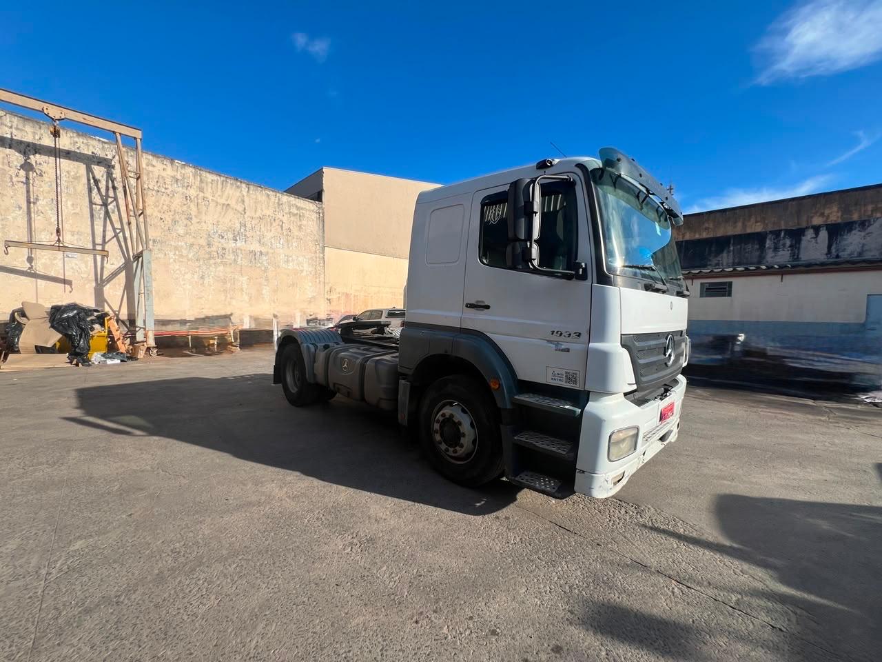 MERCEDES-BENZ Axor 1933 S 2p (diesel)