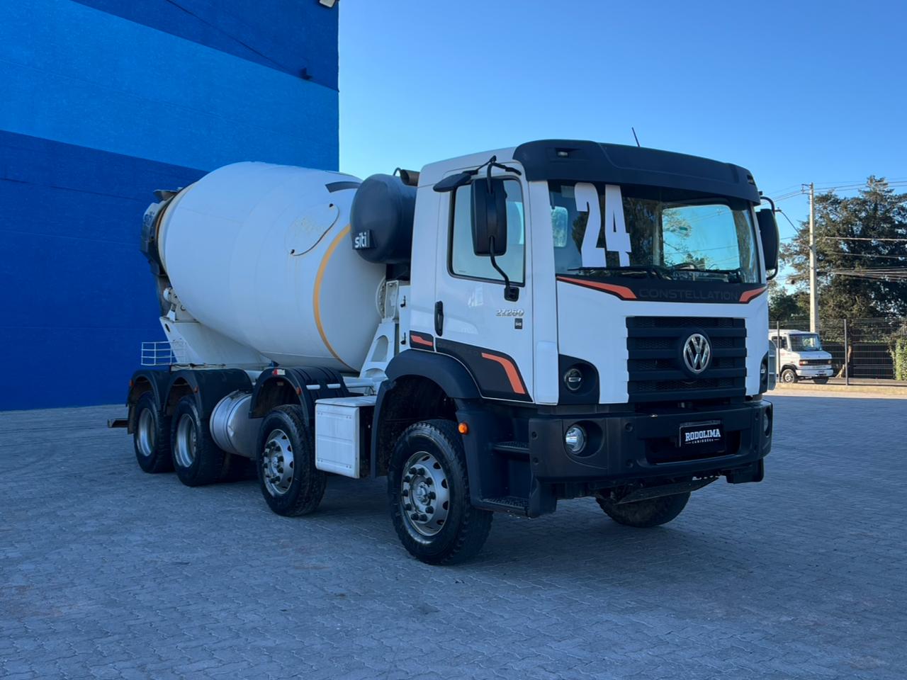 VOLKSWAGEN 27-260 Constellation 6x4 2p (diesel)(E6) 2024