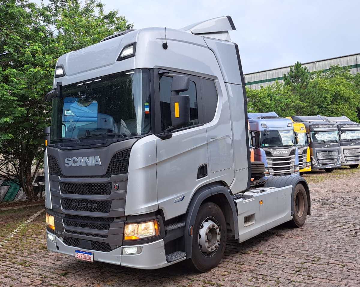SCANIA R-460 A 4x2 2p (diesel)(E6) 2024 Cinza, 289.510 km, R$ 640.000 - GUARULHOS