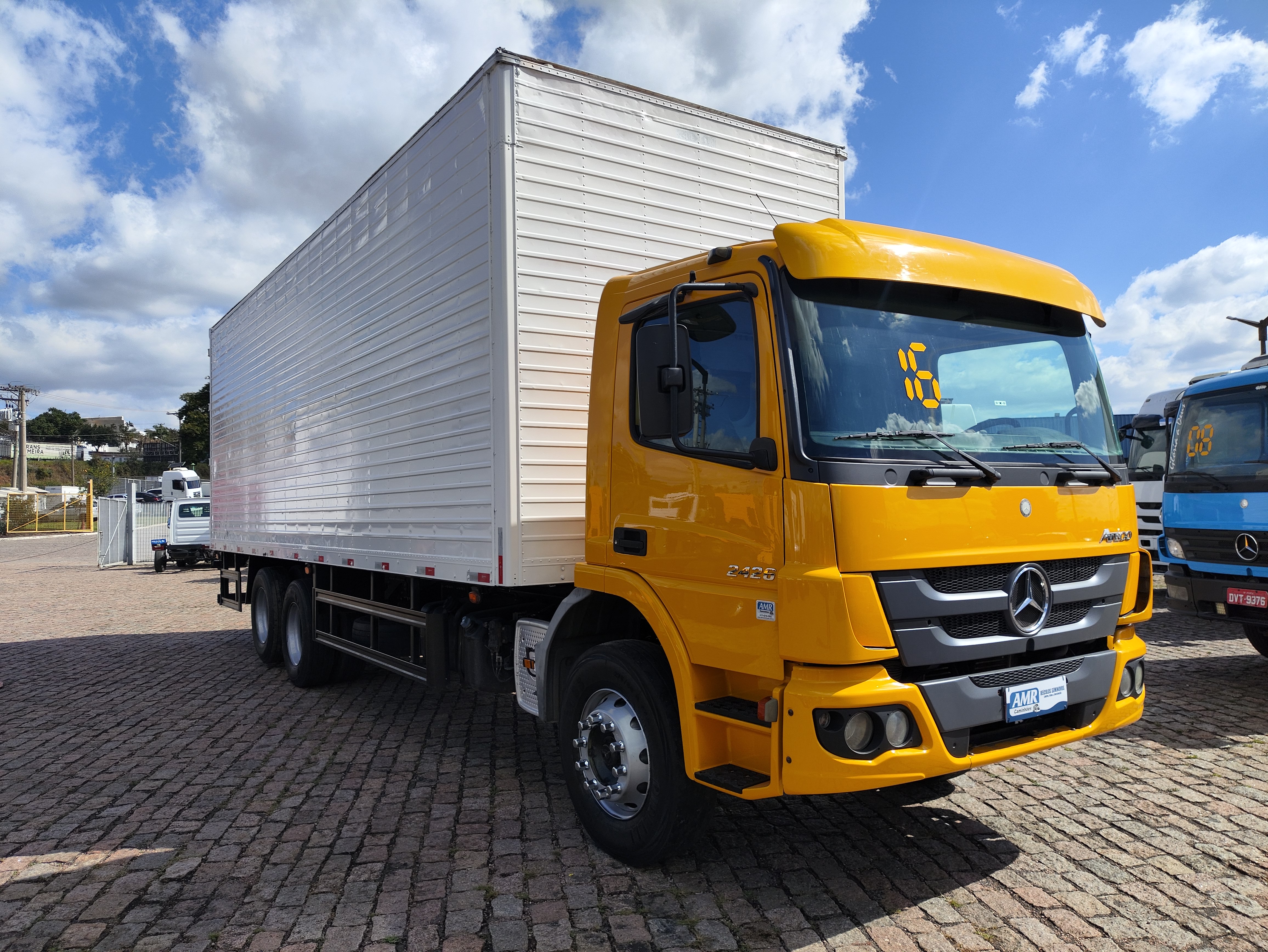 MERCEDES-BENZ Atego 2426 6x2 2p (diesel) (E5) 2016