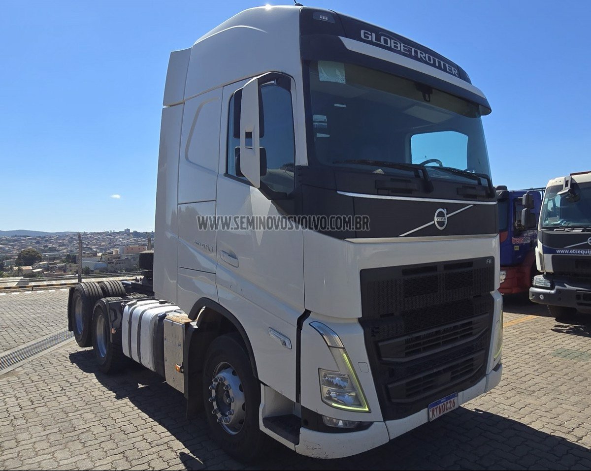 VOLVO FH-460 GLOBETROTTER 6x2 2p 2022 em BETIM/MG