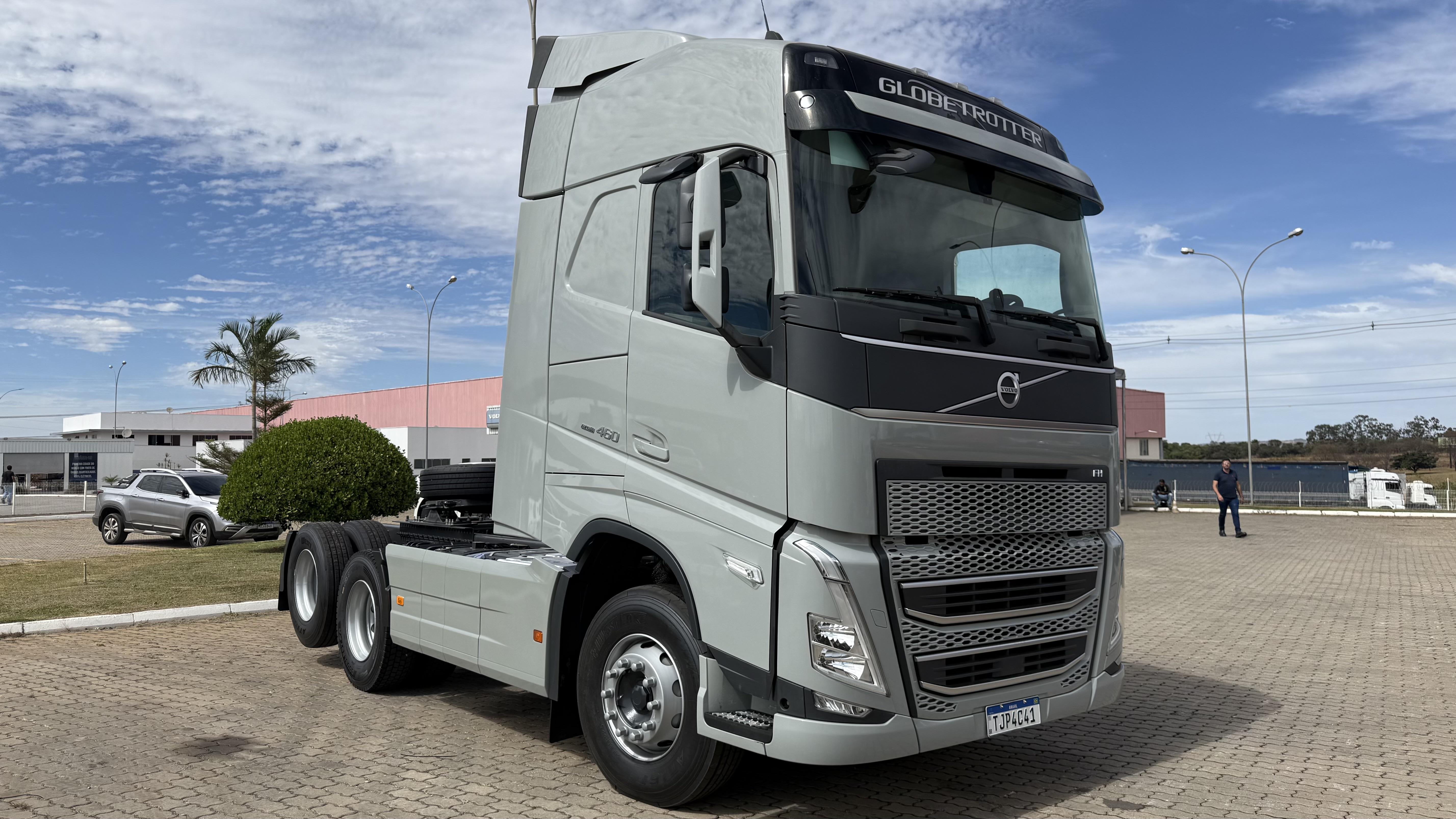 VOLVO FH-460 GLOBETROTTER 6X2 2p (diesel) (E6)