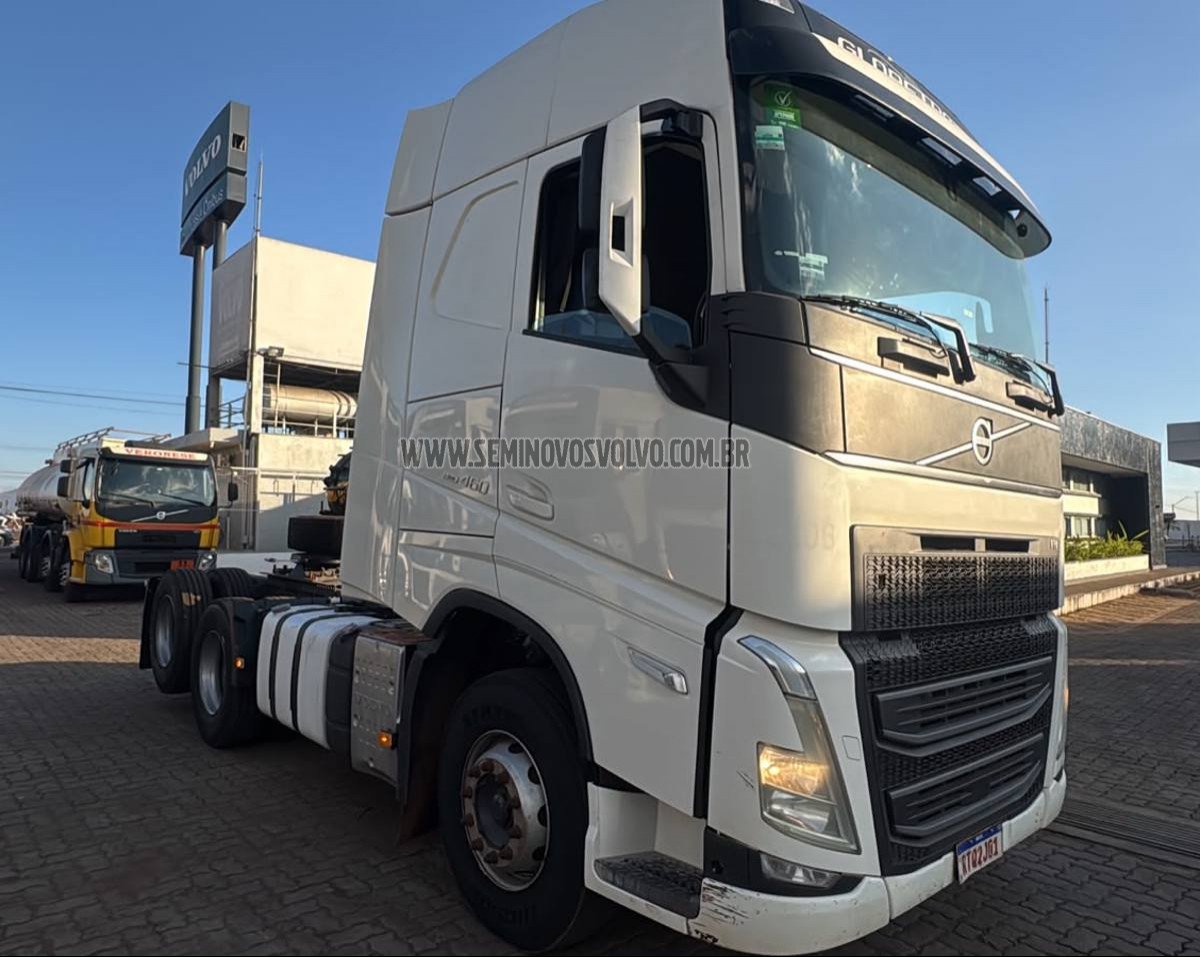 VOLVO FH-460 GLOBETROTTER 6x2 2p 2022 em BETIM/MG