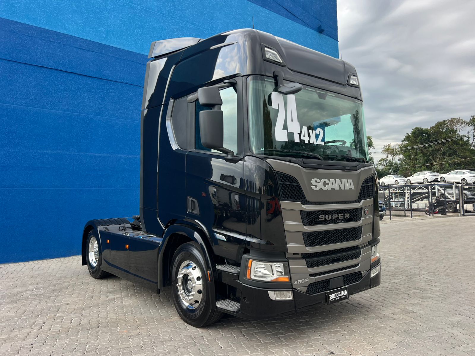 SCANIA S-460 A 4x2 2p (diesel)(E6) 2024 Preto, 371.000 km, R$ 688.000 - CURITIBA