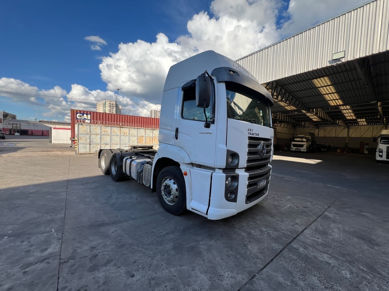 VOLKSWAGEN 25-390 E Constel. 6x2 2p (diesel)(E5) 2014
